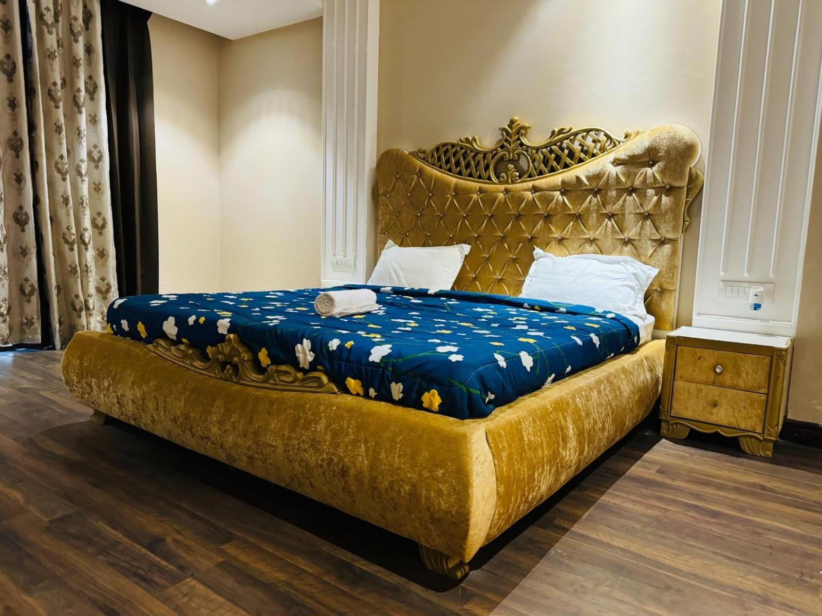 The Pearl Hotel Sirsa Extérieur photo